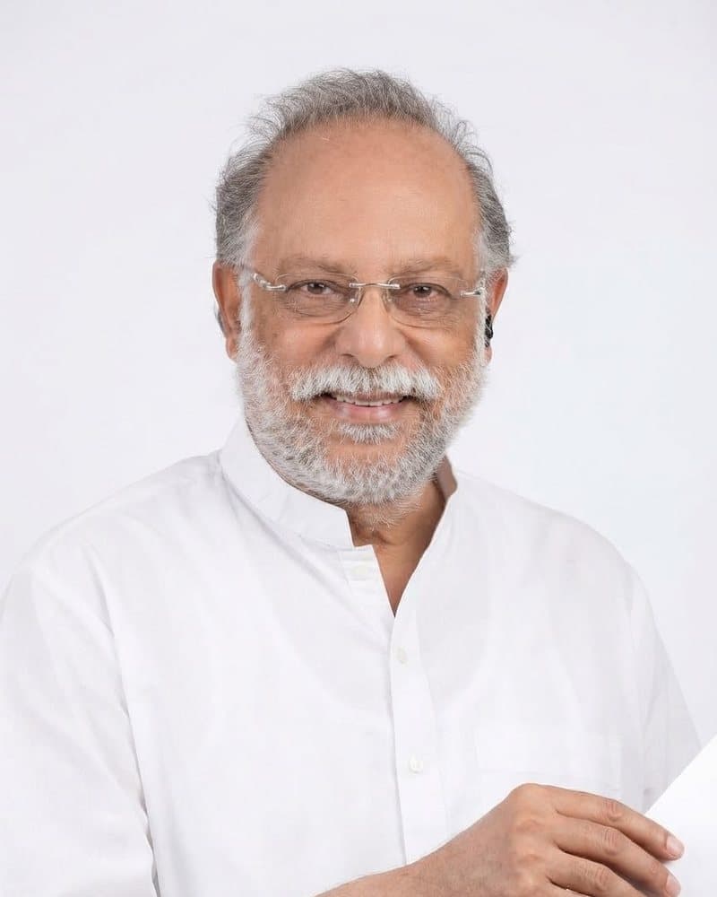 Portrait of Prof. Salman Javaid